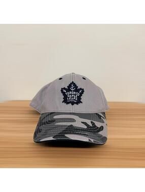 Toronto Maple Leafs Fanatics Strapback Dad Hat Men’s